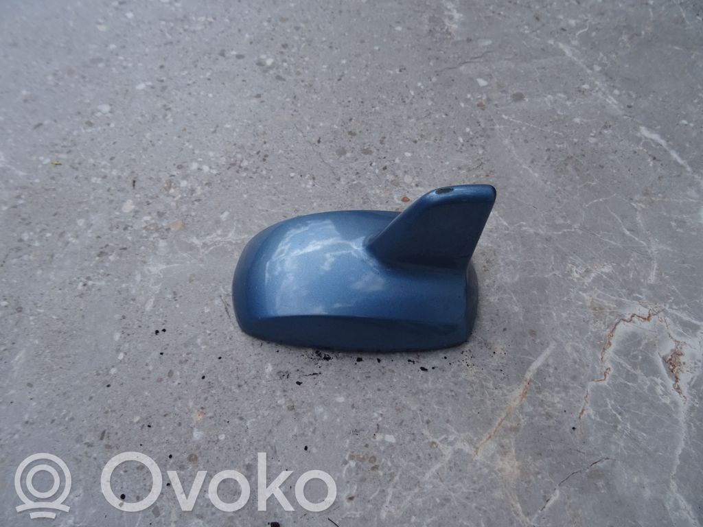 Osłona anteny dachowej GPS   A2128270128