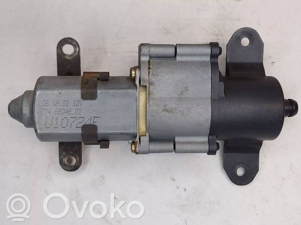 Chrysler Grand Voyager IV Sliding door motor 