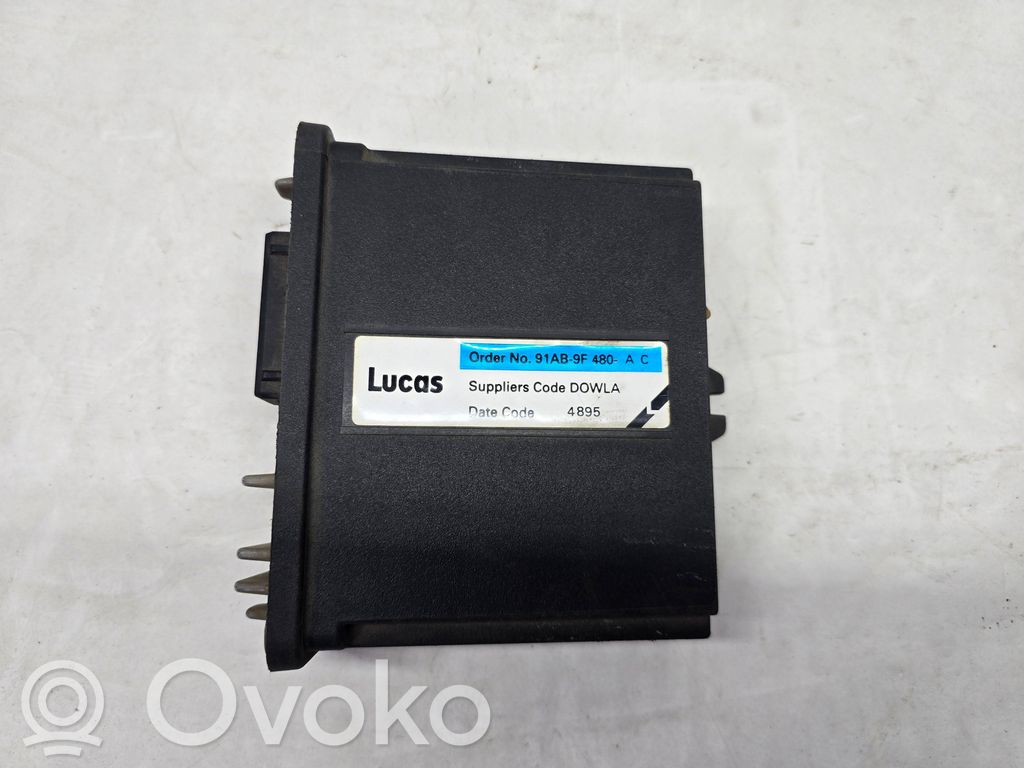 Moottorin ohjainlaite/moduuli   AV01030D,AV01030D