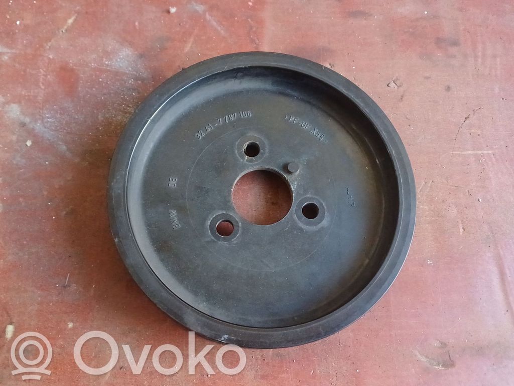 Ohjaustehostimen pumpun hihnapyörä   32417787106