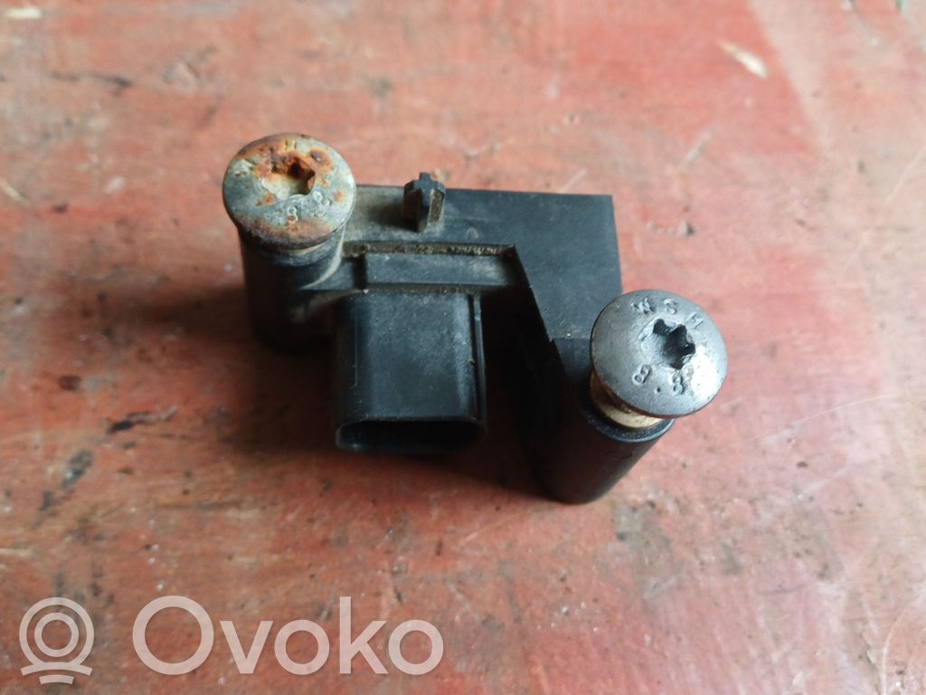 Airbag deployment crash/impact sensor   6977398,001335,005938,6577