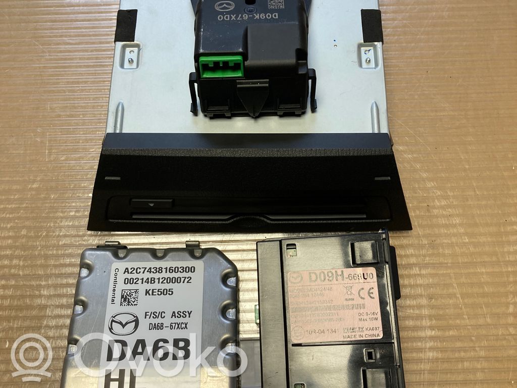 Mazda 2 Navigation unit CD/DVD player 