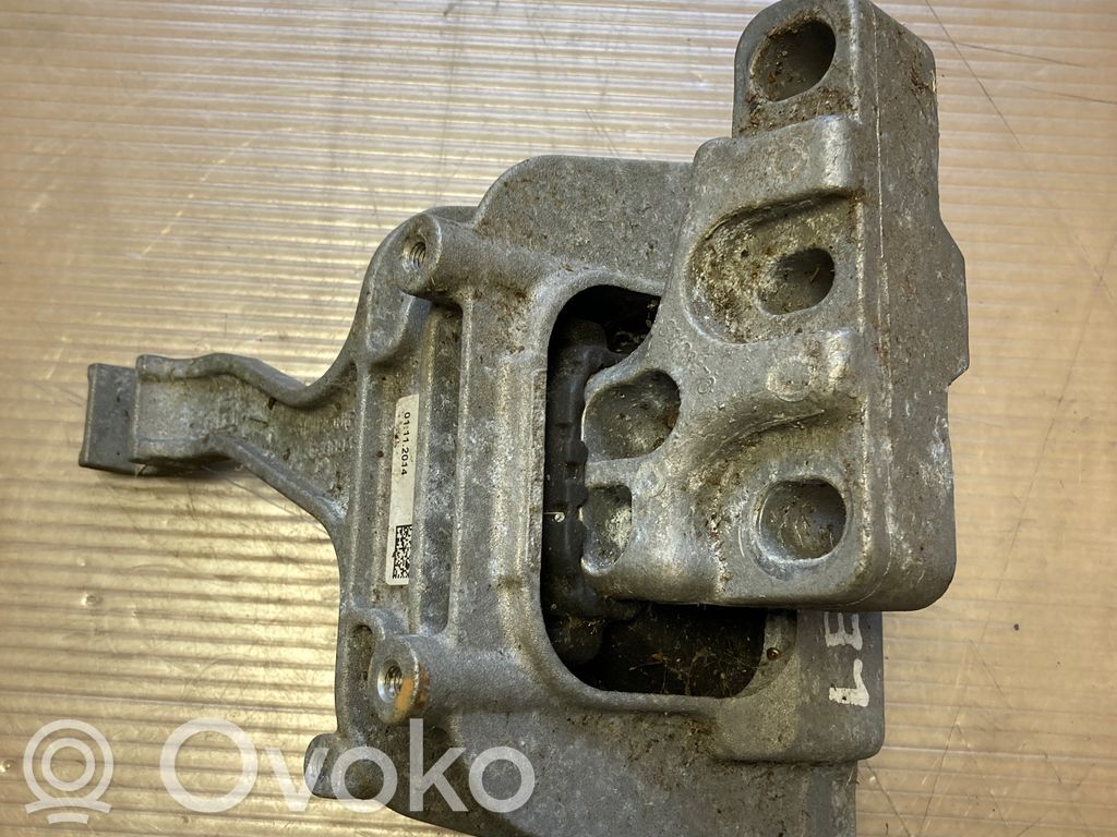 Engine mount bracket   5Q0199262BJ,01112014,X44TAEG311400S