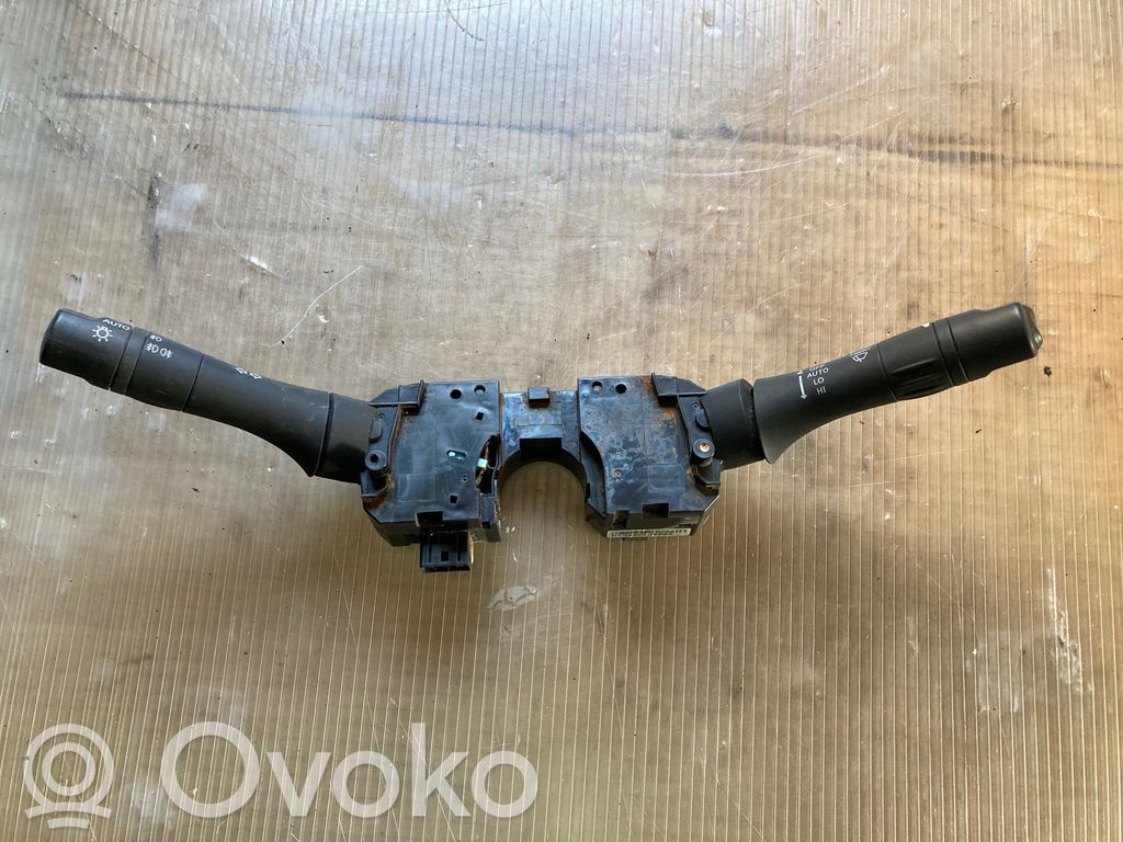 Renault Koleos I Wiper turn signal indicator stalk/switch 