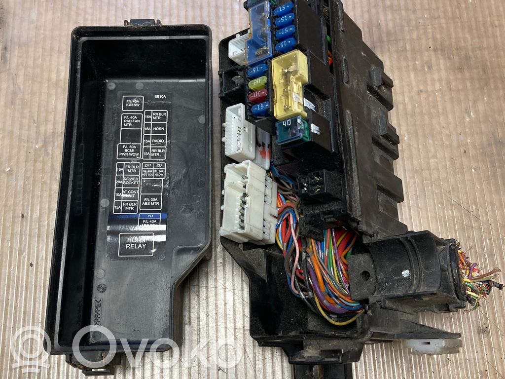 Nissan Pathfinder R51 Fuse box set 