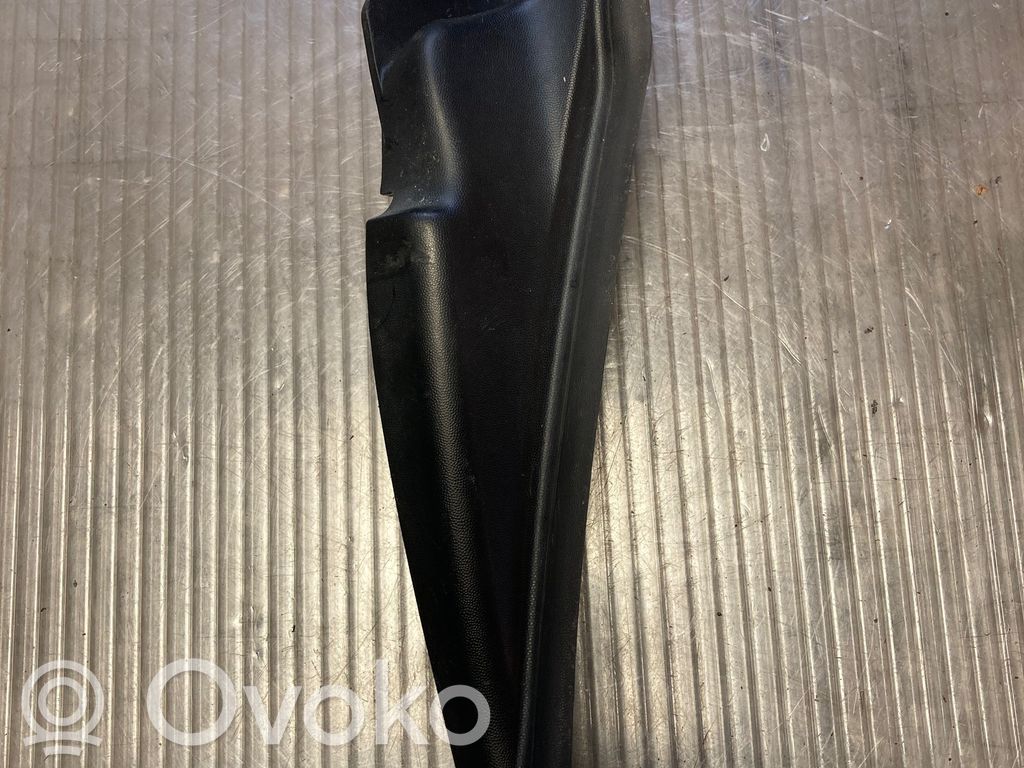 Renault Captur Windshield trim 