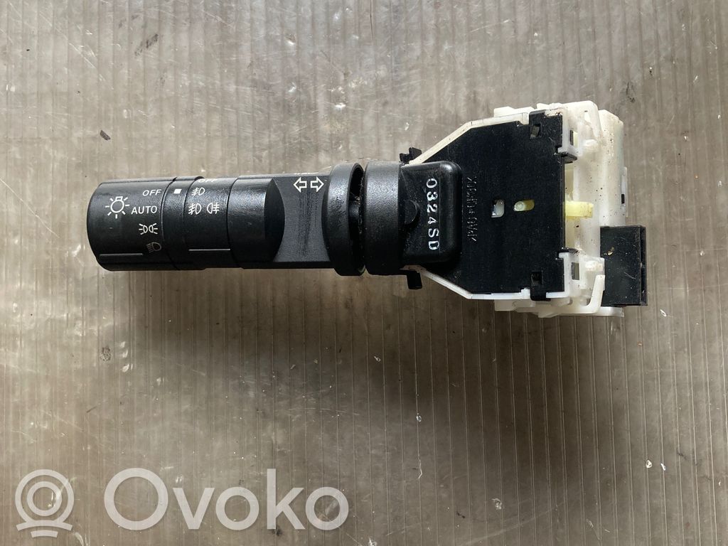Nissan Qashqai Indicator stalk 