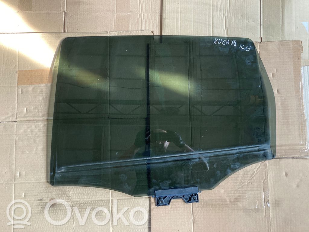 Ford Kuga II Pagrindinis galinių durų stiklas 
