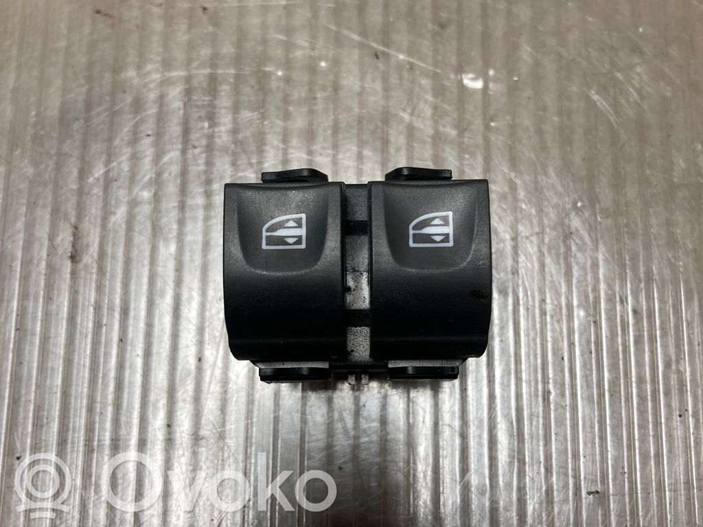 Electric window control switch   254113300R,10023899