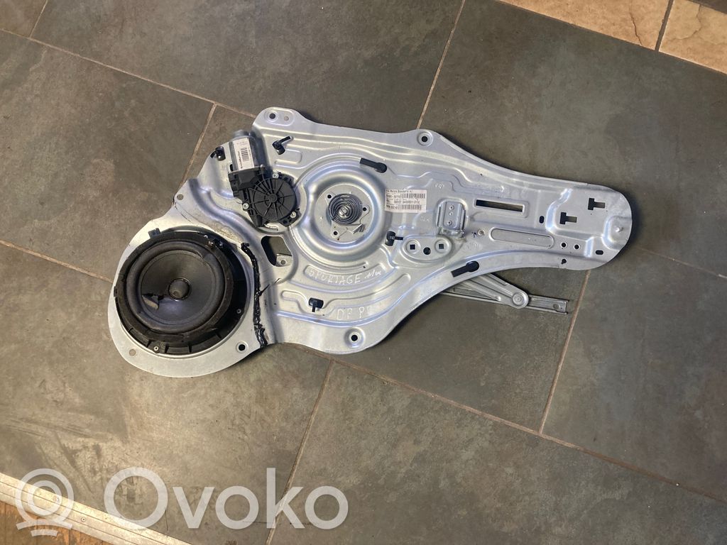 KIA Sportage Front door window regulator with motor 