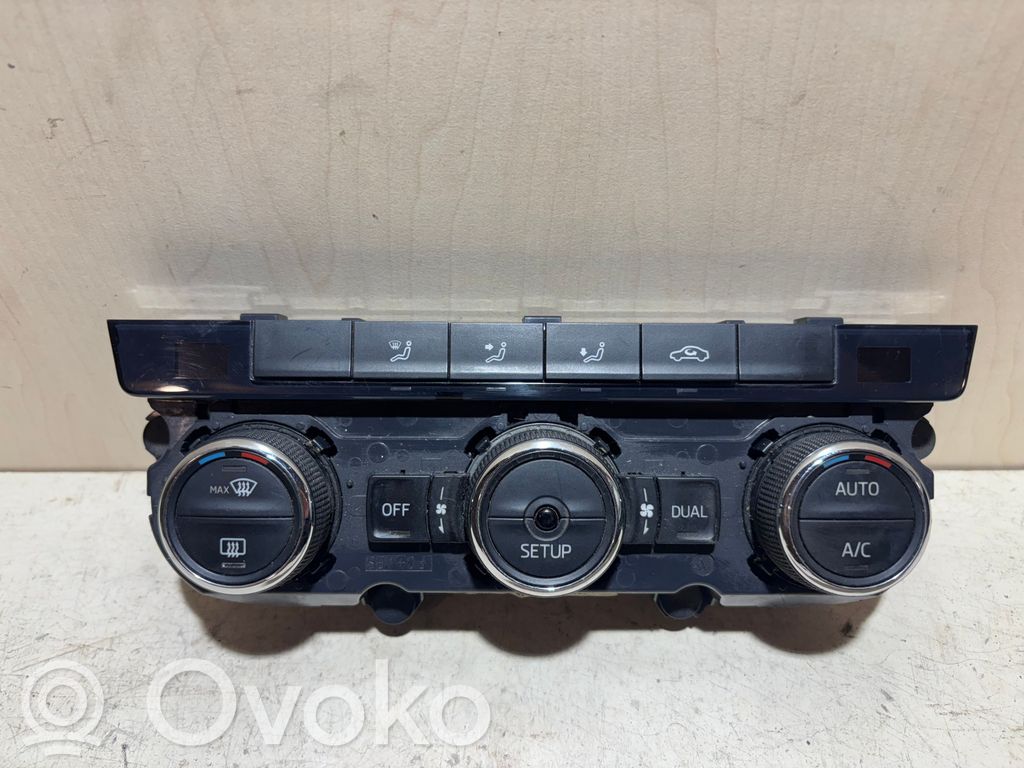 Skoda Octavia Mk3 (5E) Climate control unit 