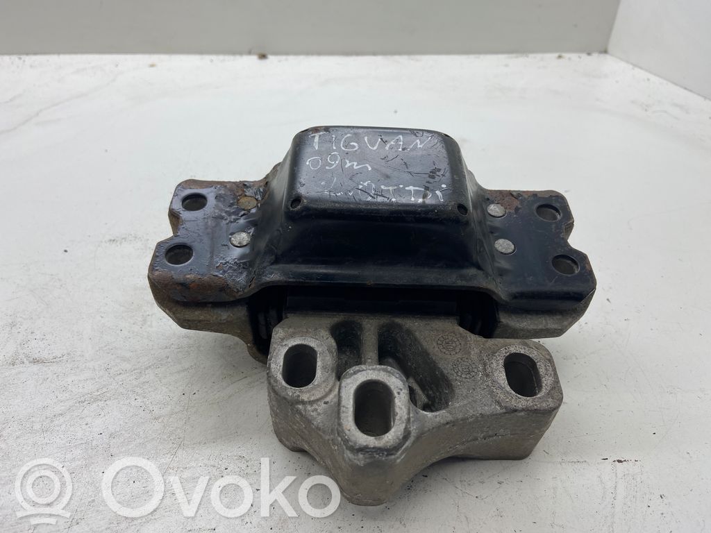 Volkswagen Tiguan Wspornik / Mocowanie silnika 