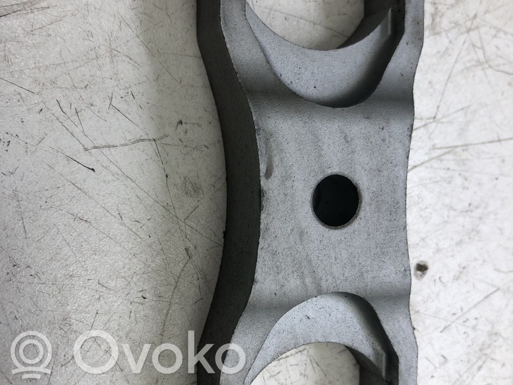 Abrazadera del inyector de combustible