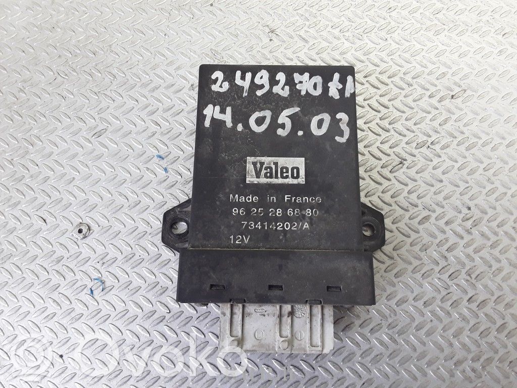 Peugeot 806 Coolant fan relay 