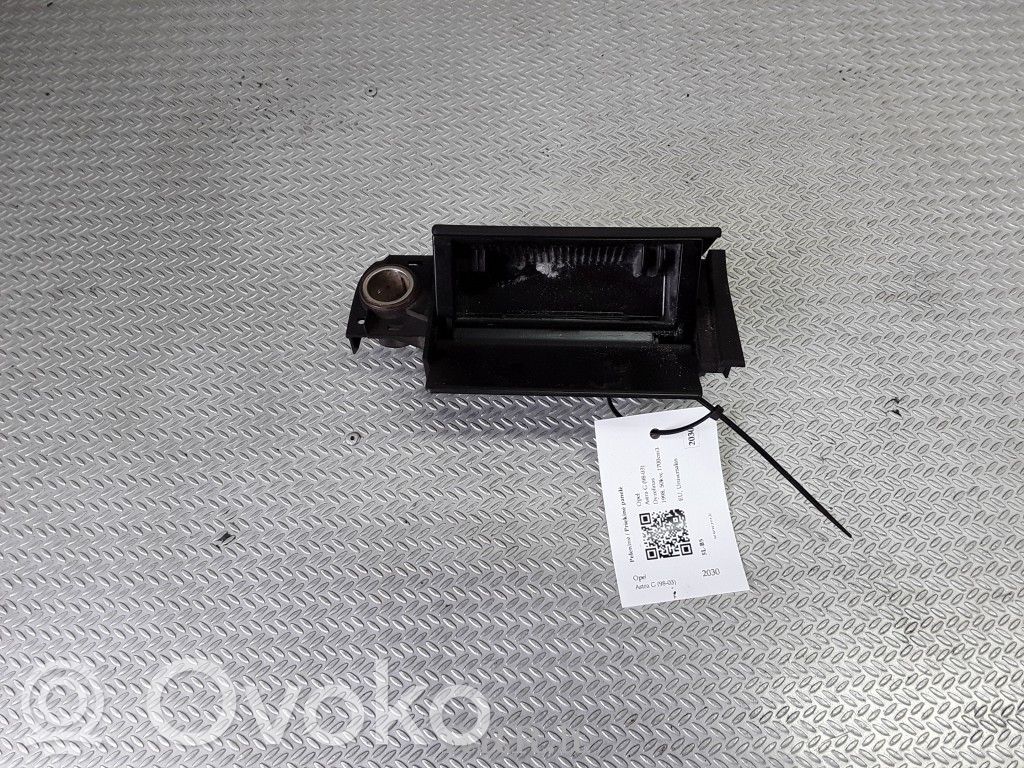 Opel Astra G Car ashtray 