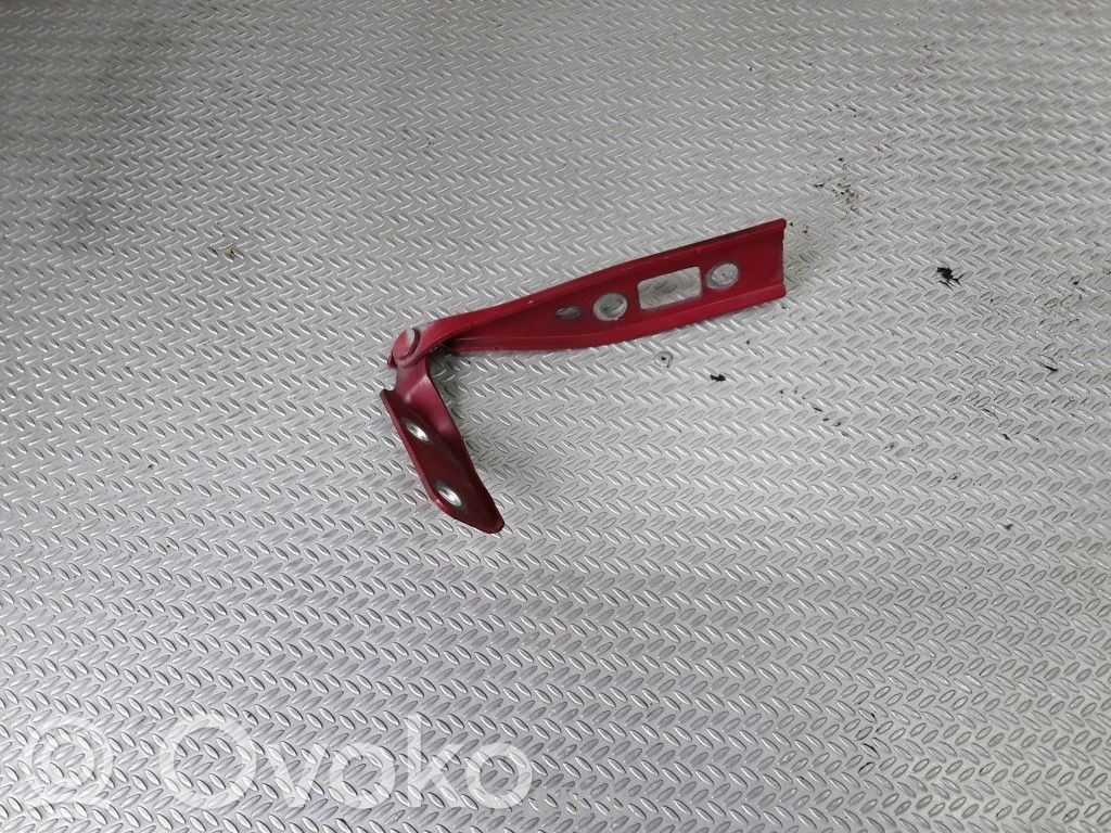 Dzinēja pārsega eņģe (-es)   2S6116800AE