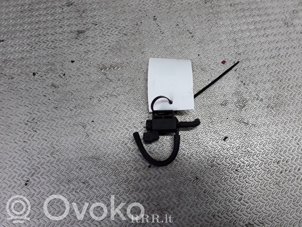 Tyhjiöputki   037906233A