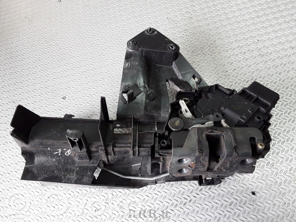 Ford Focus Front door lock 