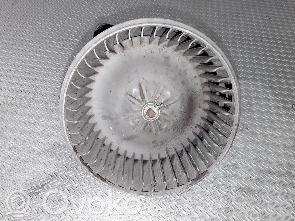Mazā radiatora ventilators