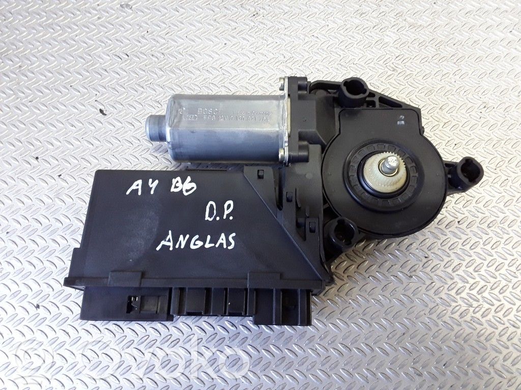 Audi A4 S4 B6 8E 8H Silnik regulatora szyby drzwi przednich 