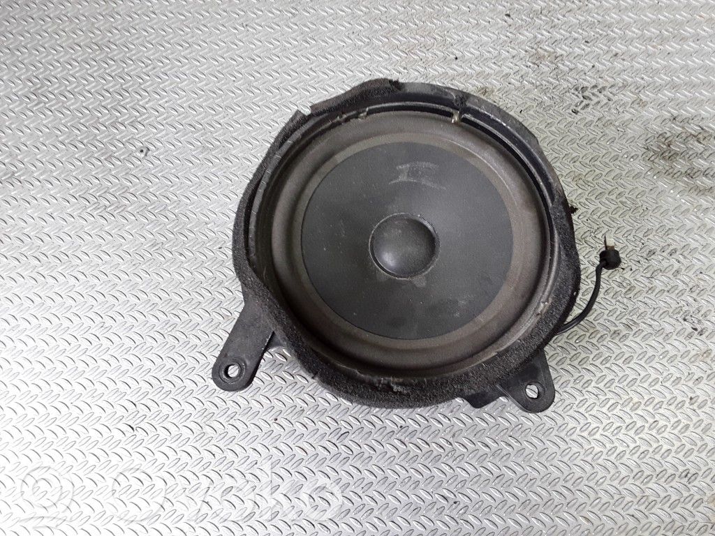 Mercedes-Benz E W210 Front door speaker 