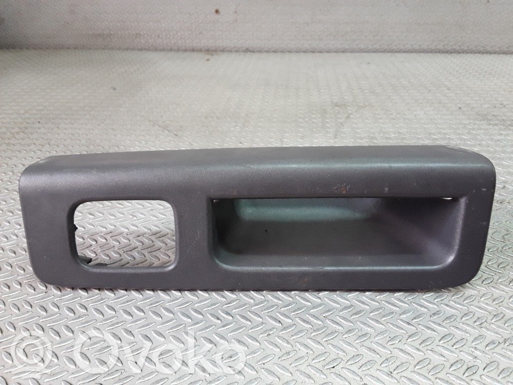 Volvo V50 Rear door handle trim 