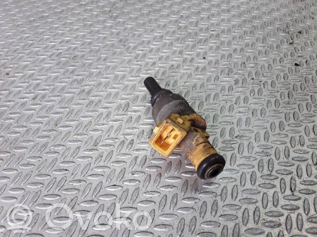 KIA Rio Inyector de combustible 