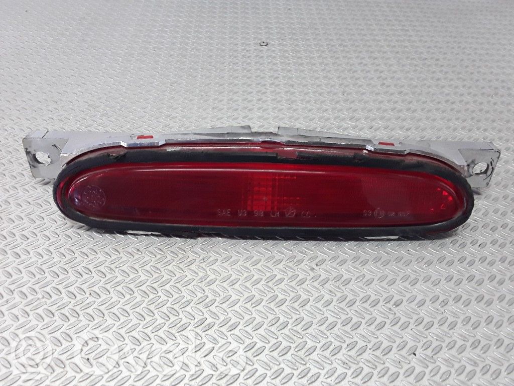 Chrysler Stratus Third/center stoplight 