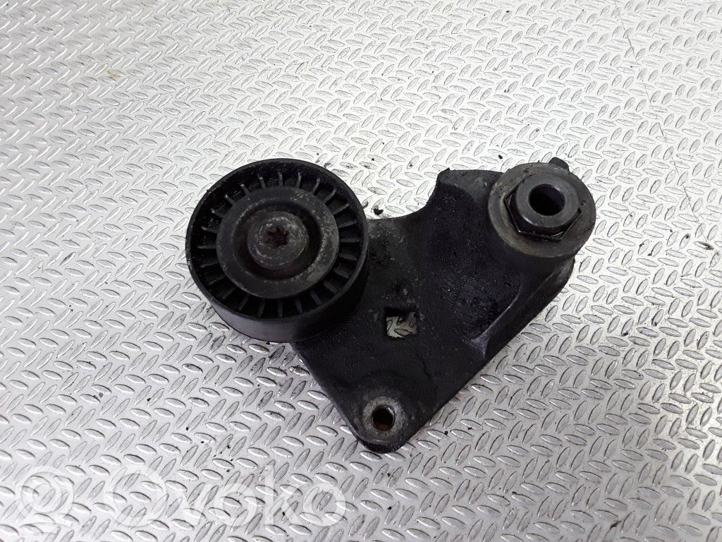 Ford Mondeo Mk III Diržo įtempėjas 