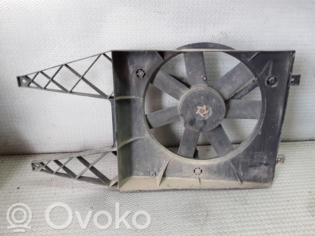 Elektrinis radiatorių ventiliatorius   7M0121203,95VW8A247