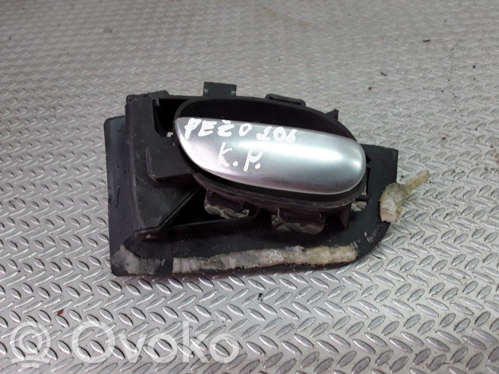 Front door interior handle