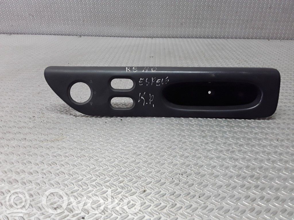 Renault Espace III Front door window switch trim 