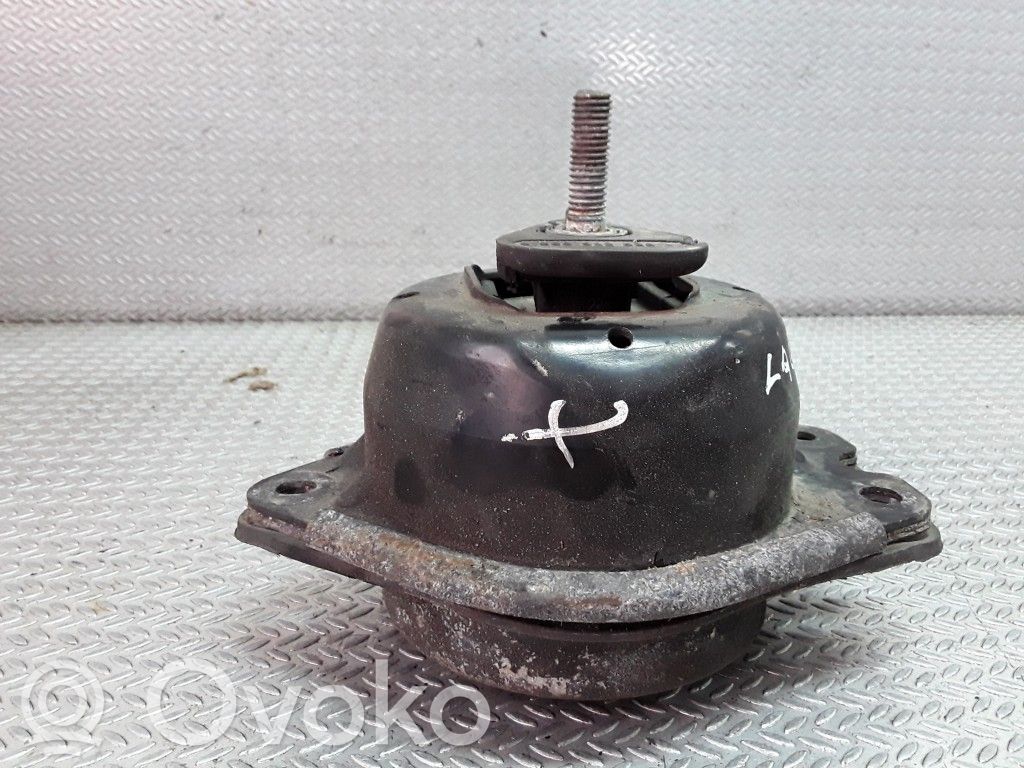 Renault Laguna II Engine mount bracket 