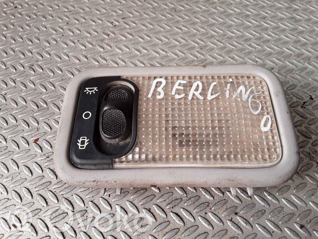 Front seat light   9610095677