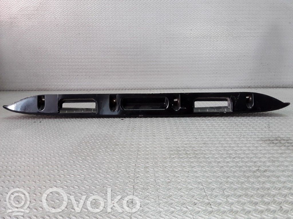 Chrysler Voyager Tailgate trim 