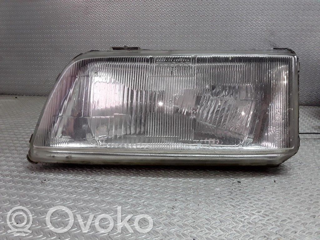 Headlight/headlamp   35690748
