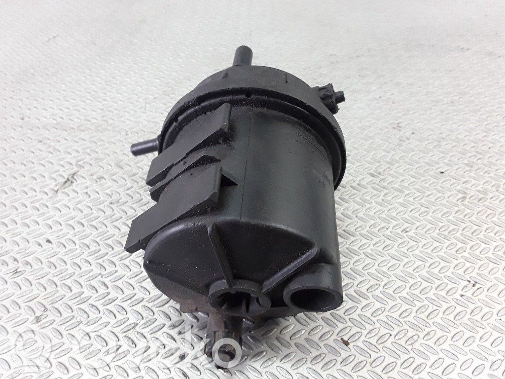 Renault Megane I Halterung Kraftstofffilter 