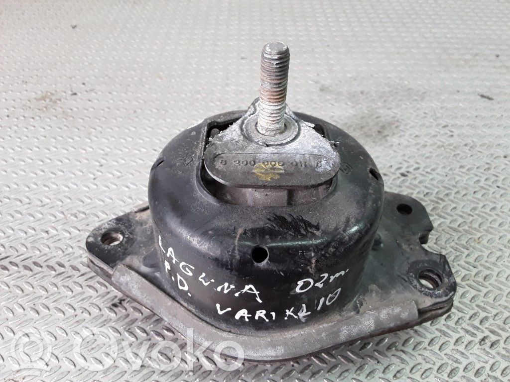 Renault Laguna II Engine mount bracket 