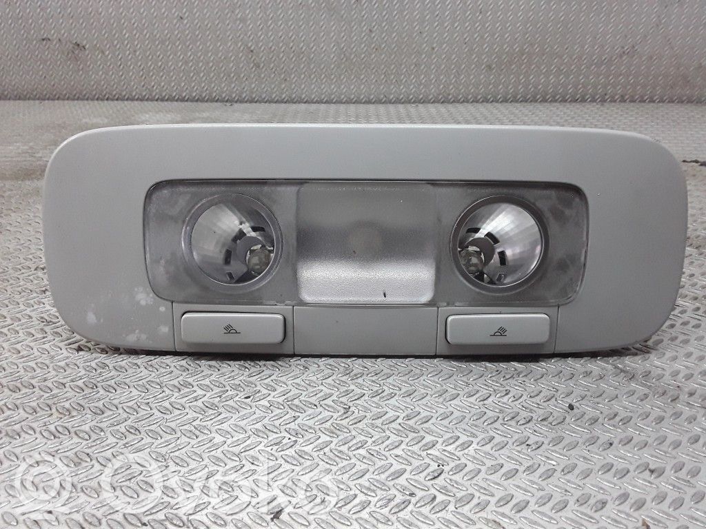 Volkswagen Golf V Rear seat light 