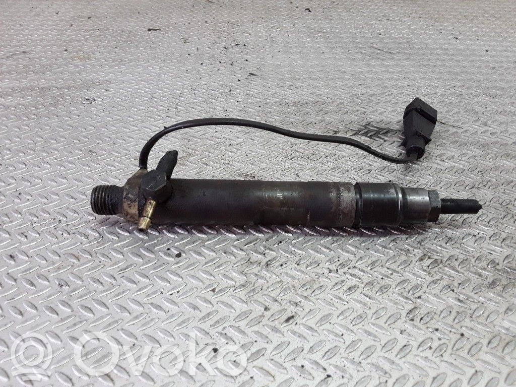 Volkswagen Caddy Inyector de combustible 