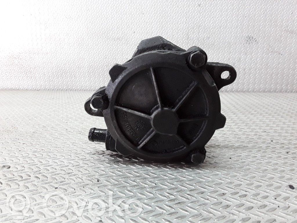 BMW 5 E39 Vacuum pump 
