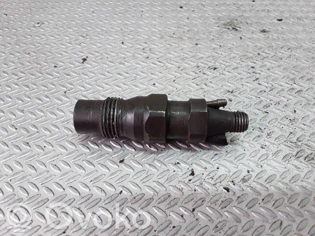 Audi 80 90 B3 Fuel injector 