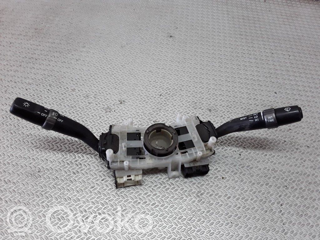 Lexus IS 200-300 Interruptor/palanca de limpiador de luz de giro 