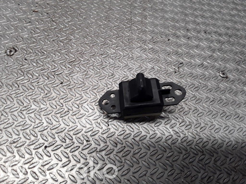Chrysler Town & Country IV Central locking switch button 