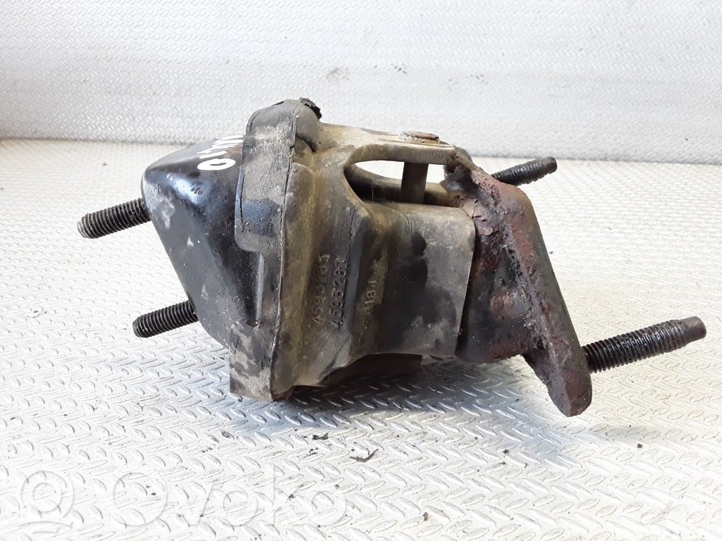 Chrysler 300M Engine mount bracket 