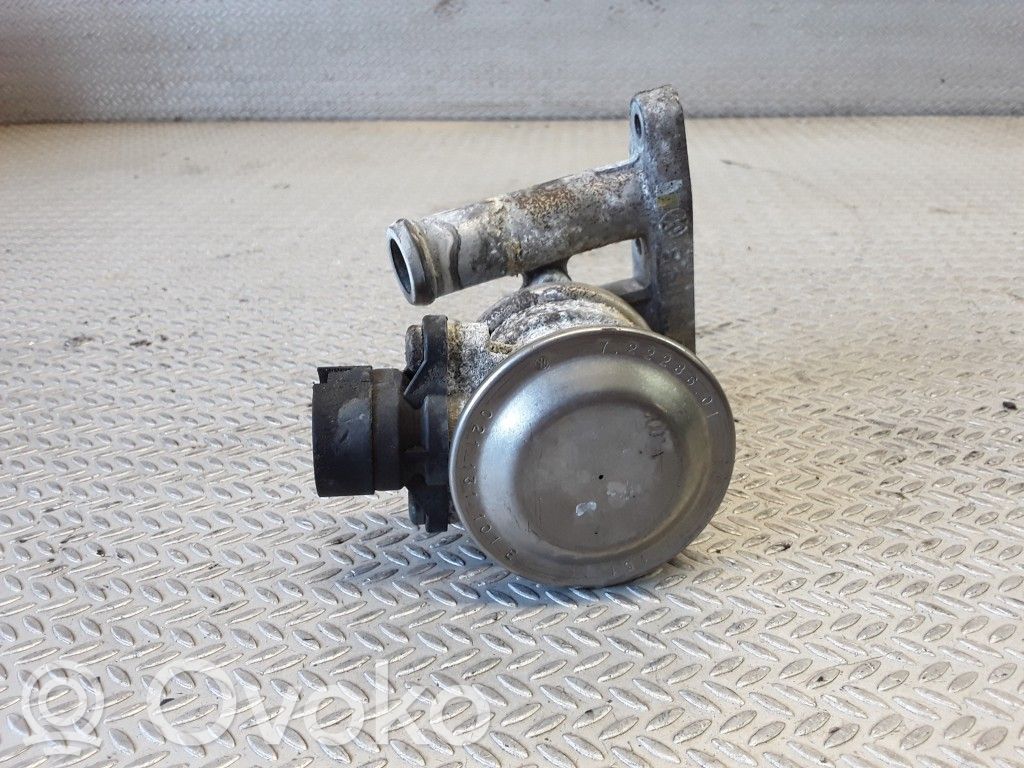 EGR valve   021131101E