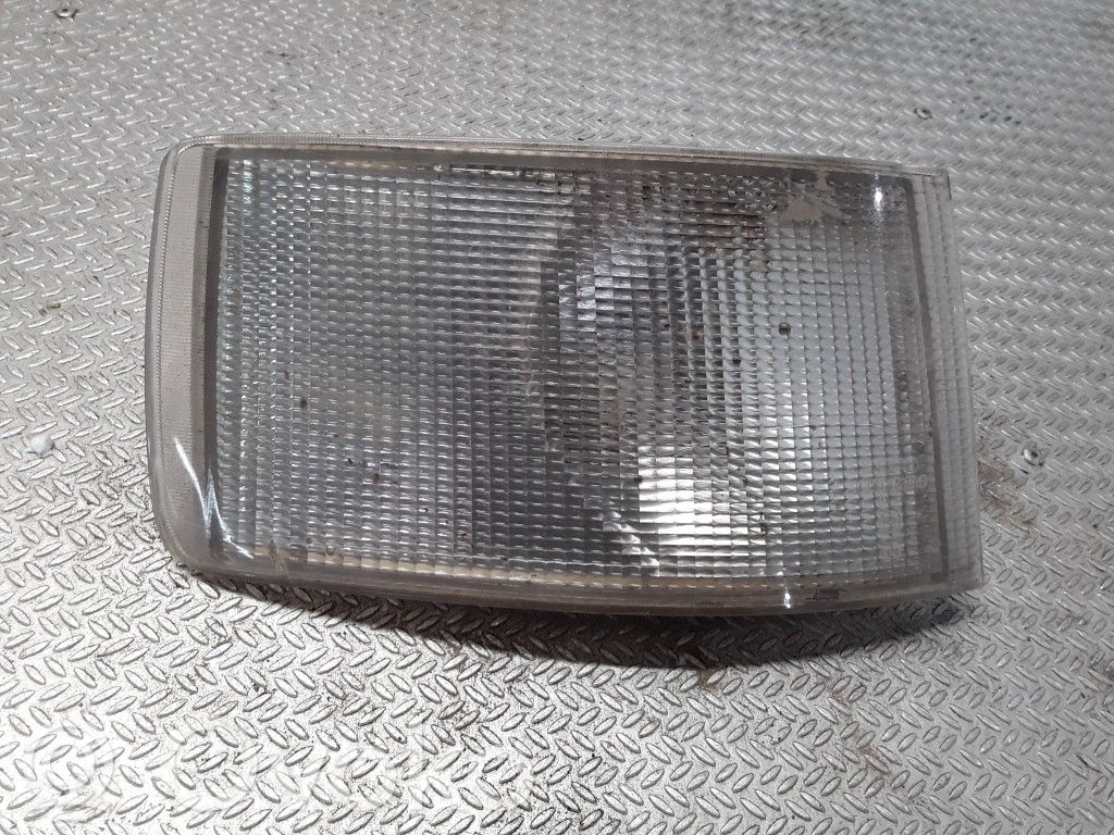 Front indicator light   086611517