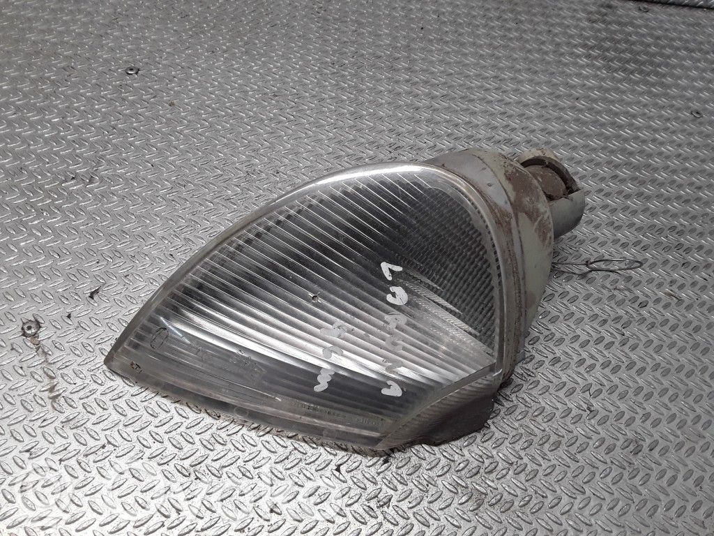 Renault Laguna I Front indicator light 