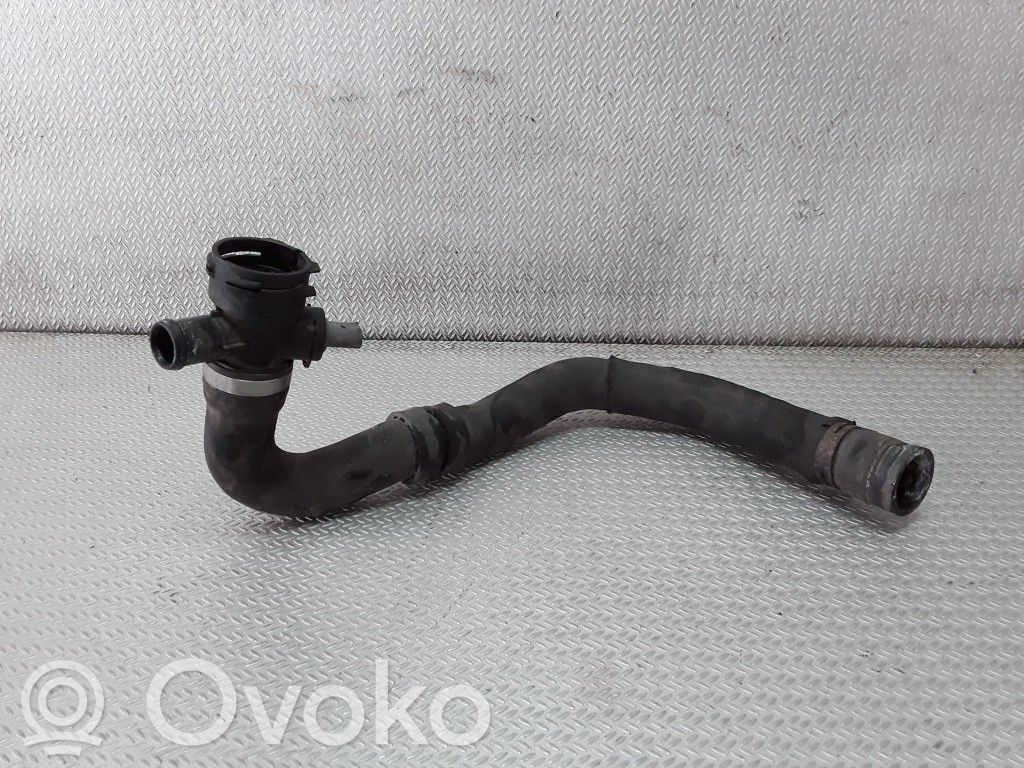 Volkswagen Phaeton Engine coolant pipe/hose 