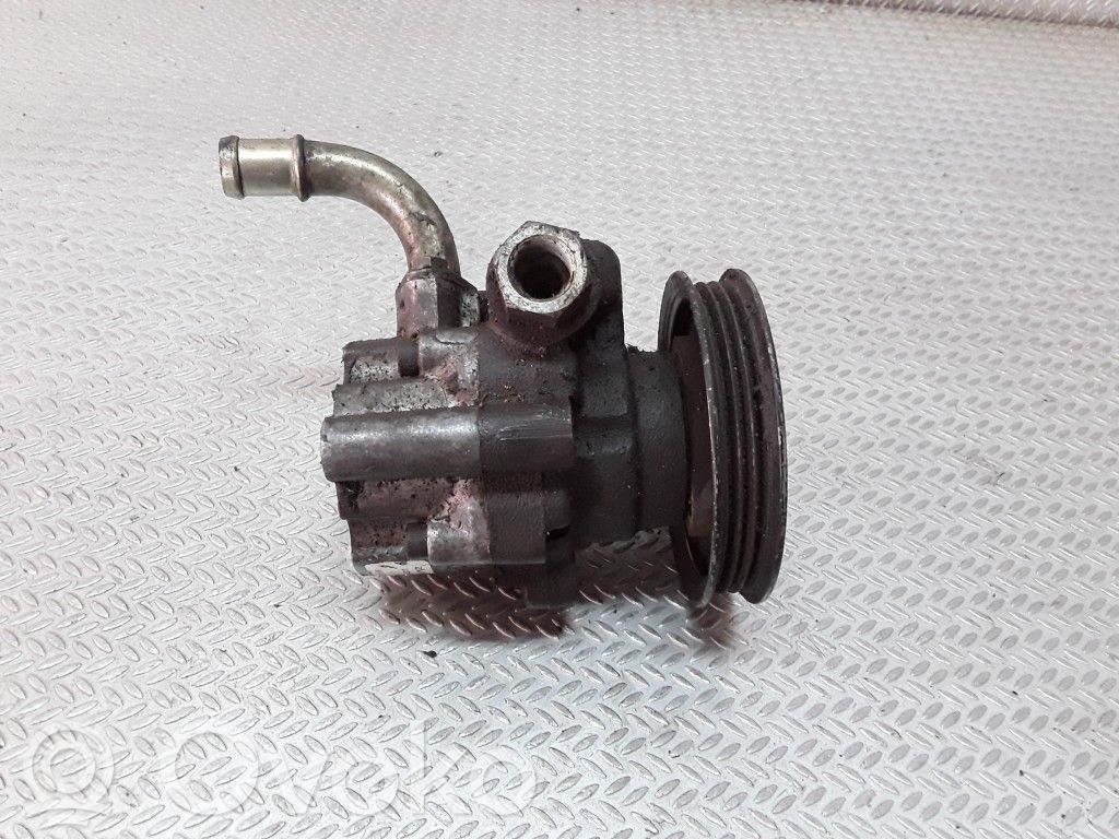 Ohjaustehostimen pumppu   HE120509512
